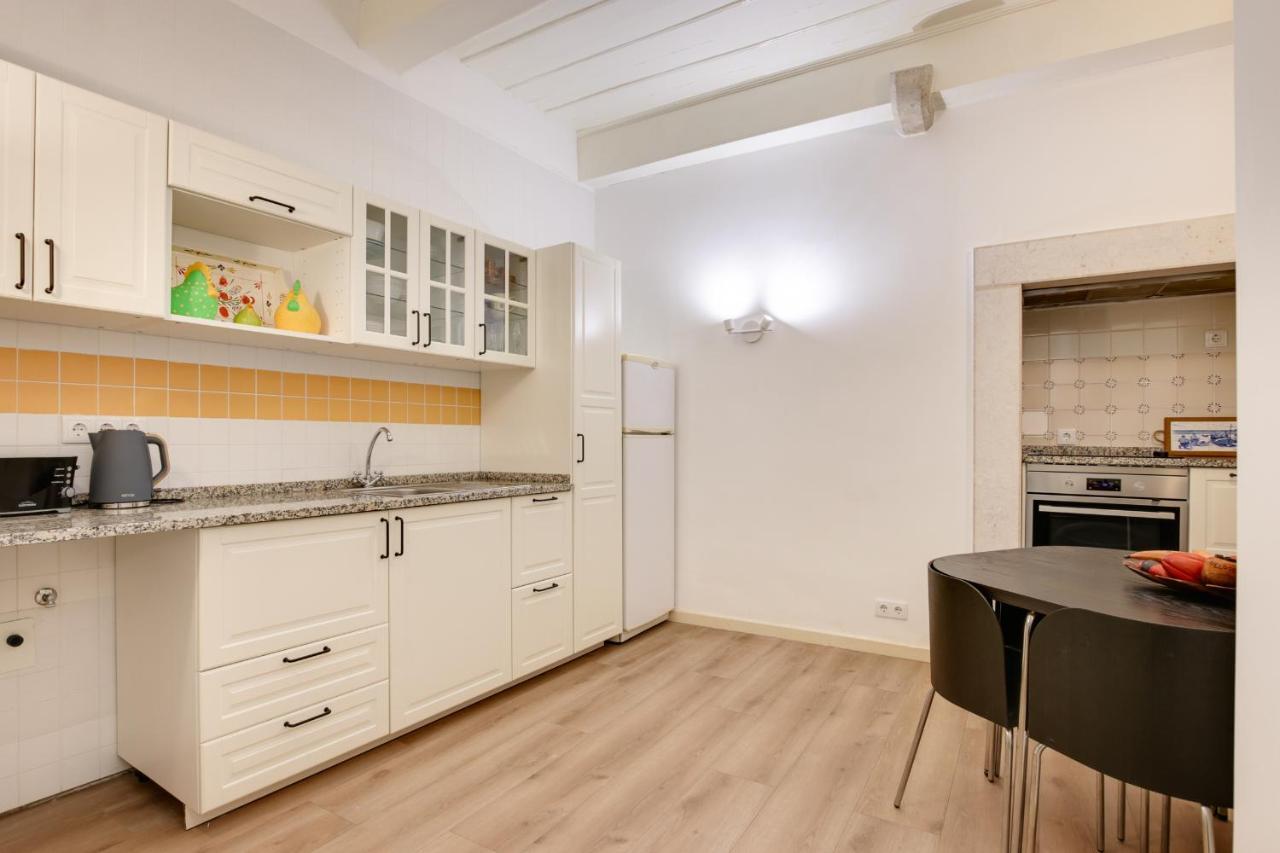 Charming New Apartment In The Heart Of Лиссабон Экстерьер фото